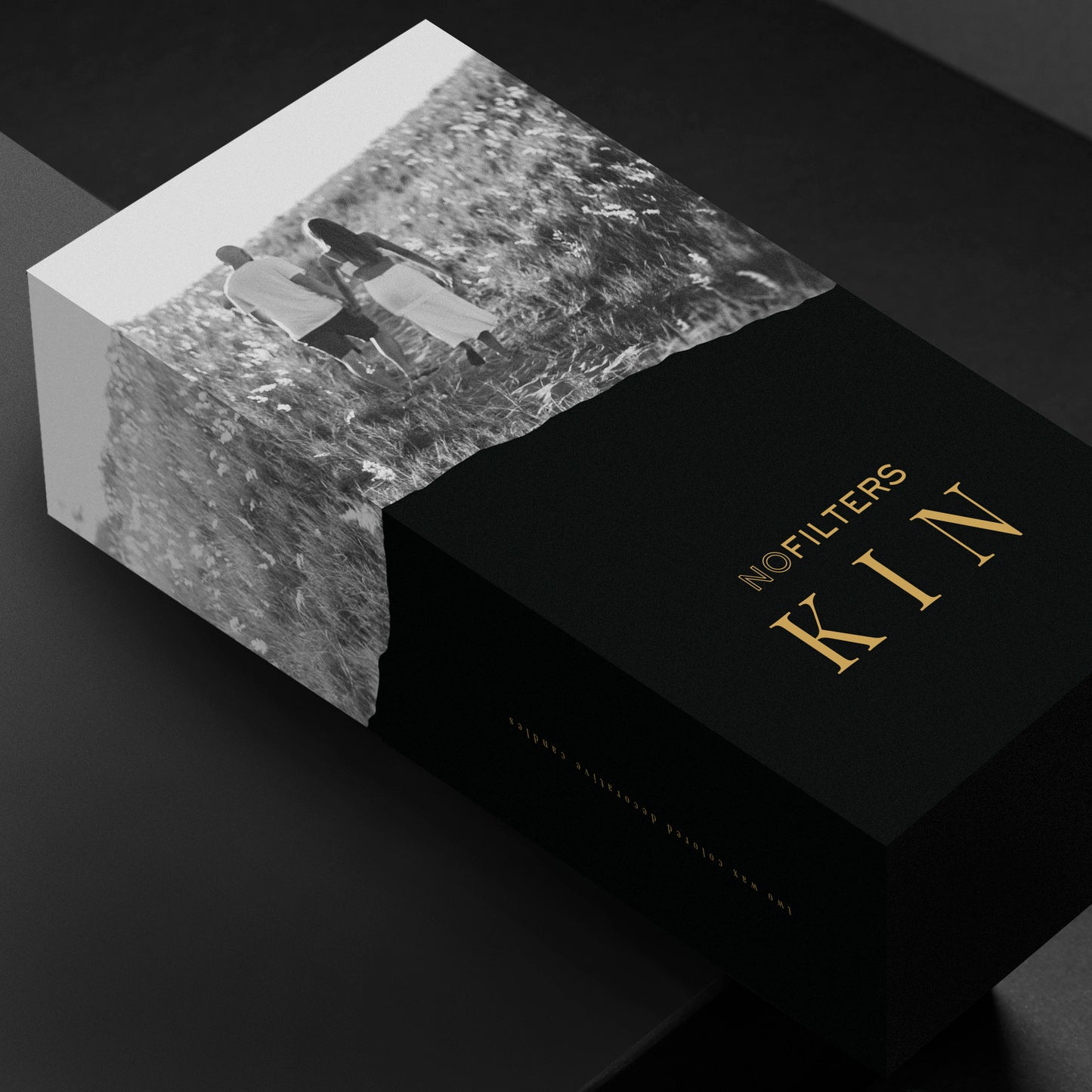 The Kin Candle Set